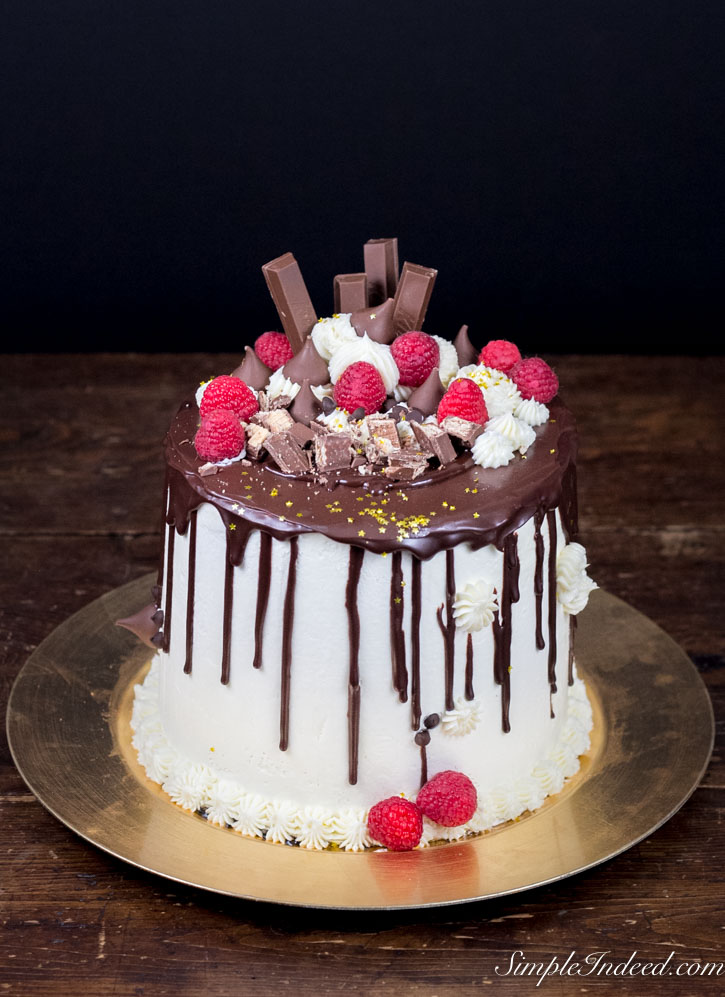Chocolate raspberry drip cake