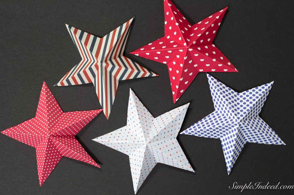How to make A 3D paper star out of American patterned paper - Simple Indeed